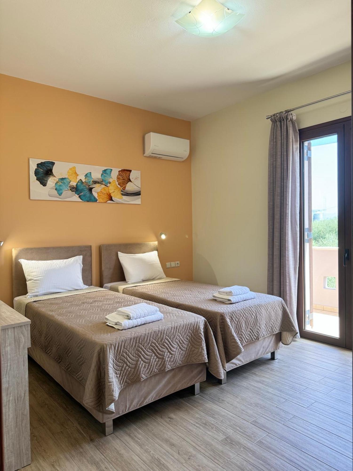 Maroulás Villa Saint George מראה חיצוני תמונה